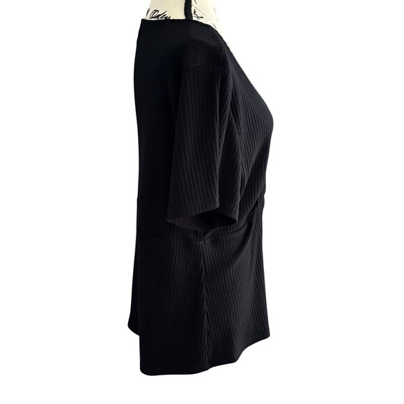 Torrid Women's Black Ribbed Knit Surplice Top Plus Size 3 3X V Neck Short Sleeve - Picture 4 of 6